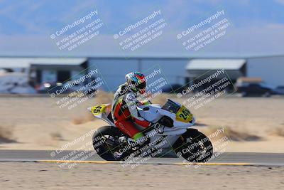 media/Oct-30-2022-CVMA (Sun) [[fb421c3cec]]/Race 16 Amateur Supersport Middleweight/